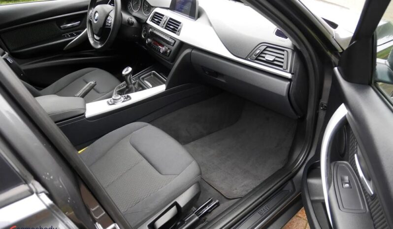 BMW Seria 3 318d full
