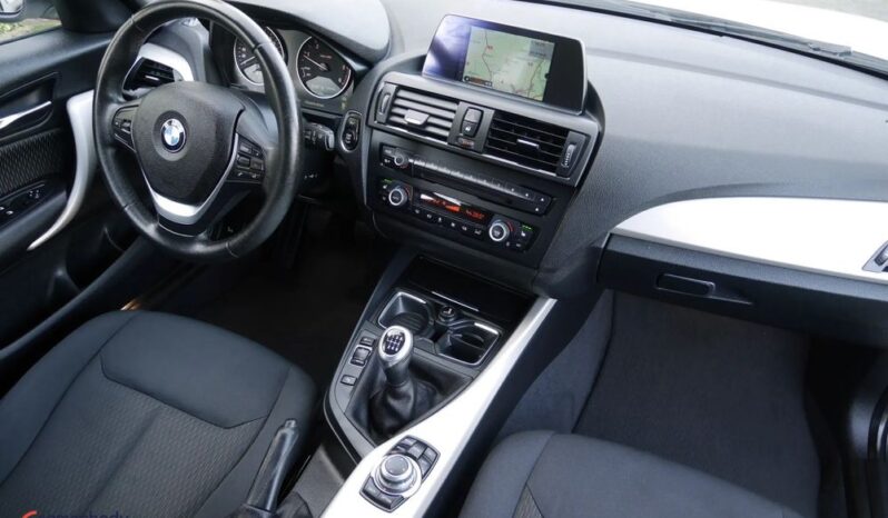 BMW Seria 1 118d DPF Edition Sport full