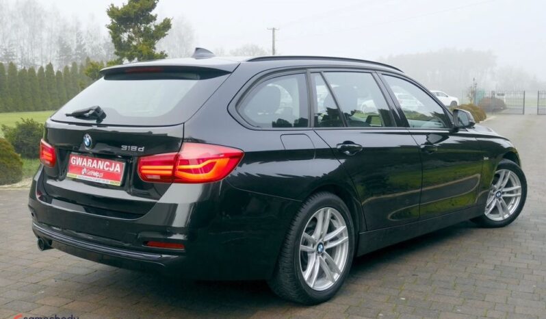 BMW Seria 3 318d Sport Line full