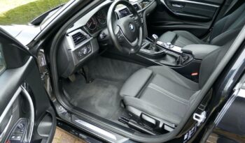 BMW Seria 3 318d Sport Line full