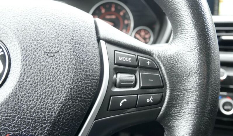 BMW Seria 3 318d Sport Line full