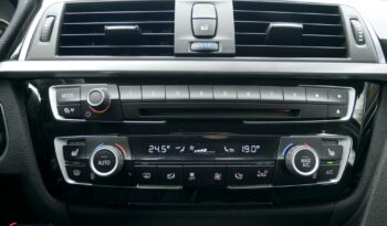 BMW Seria 3 318d Sport Line full