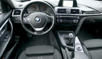BMW Seria 3 318d Sport Line full