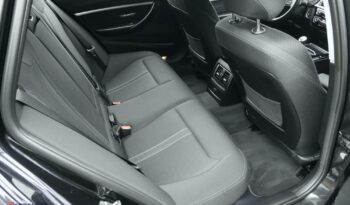 BMW Seria 3 318d Sport Line full