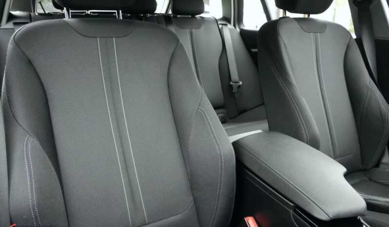 BMW Seria 3 318d Sport Line full