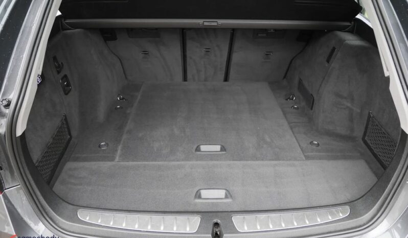 BMW Seria 3 318d DPF Edition Exclusive full